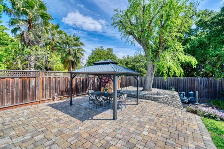 18310 Montpere Way, Saratoga, California 95070