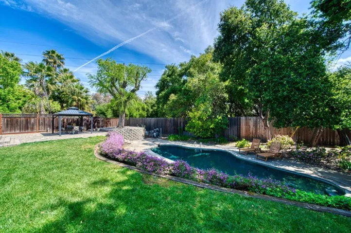 18310 Montpere Way, Saratoga, California 95070