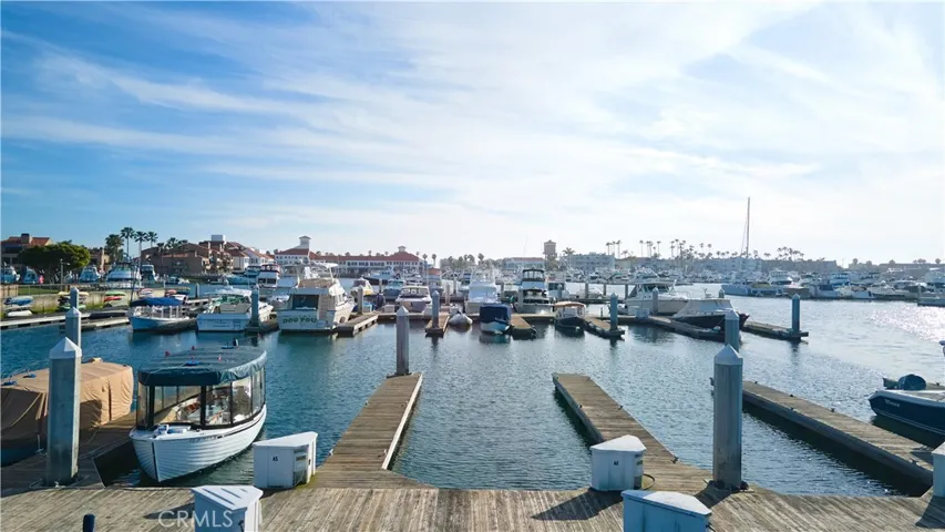 16291 Countess Drive 117, Huntington Beach, California 92649