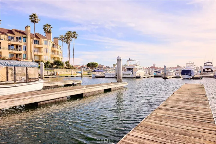 16291 Countess Drive 117, Huntington Beach, California 92649
