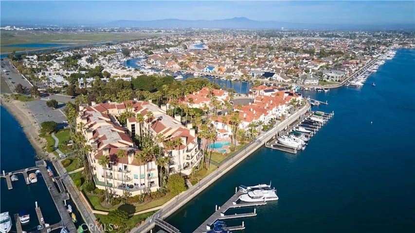 16291 Countess Drive 117, Huntington Beach, California 92649
