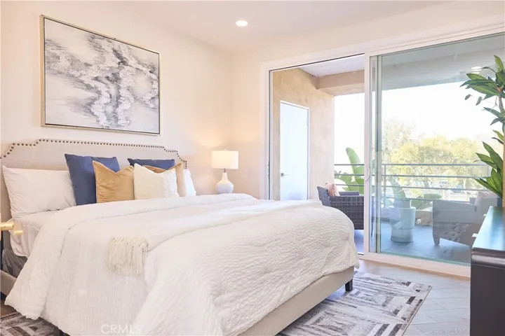 16291 Countess Drive 117, Huntington Beach, California 92649