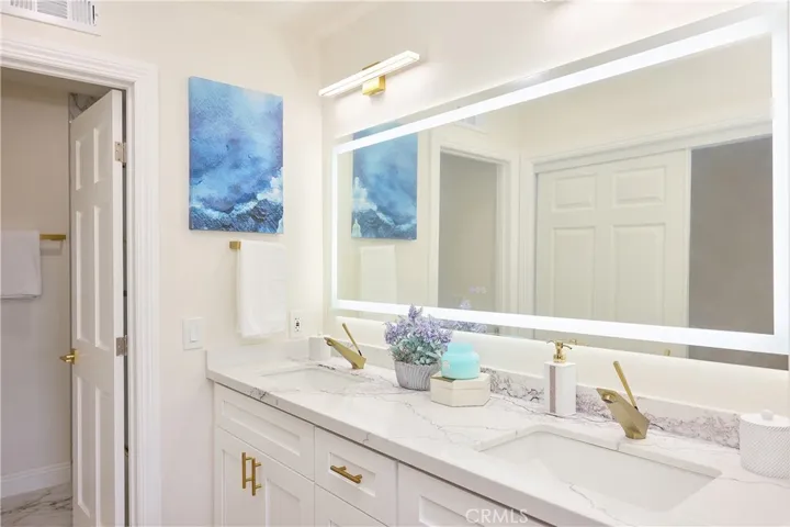 16291 Countess Drive 117, Huntington Beach, California 92649