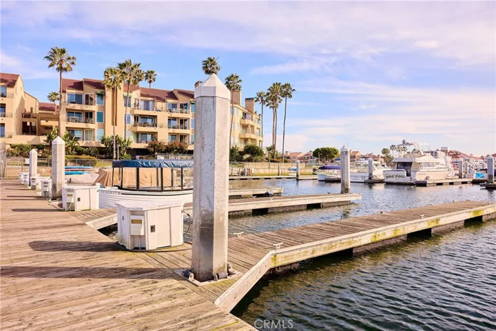 16291 Countess Drive 117, Huntington Beach, California 92649