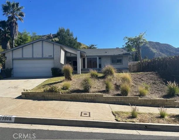 13808 Shablow Avenue, Sylmar, California 91342