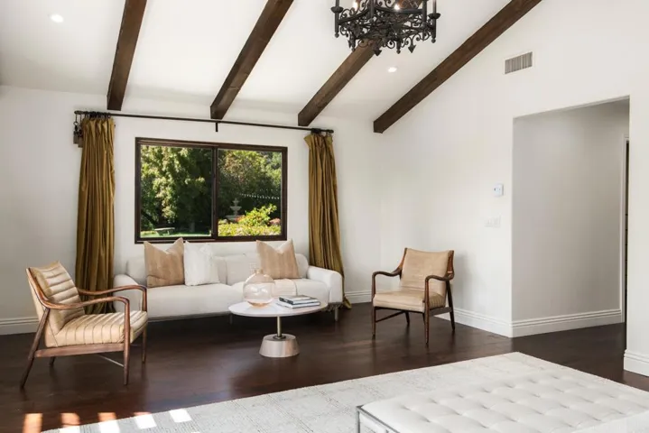 16810 Via De Santa Fe, Rancho Santa Fe, California 92067