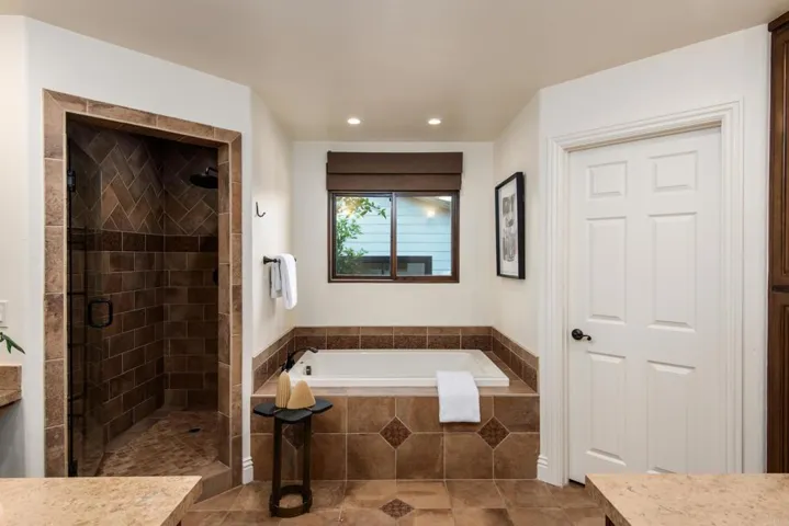 16810 Via De Santa Fe, Rancho Santa Fe, California 92067