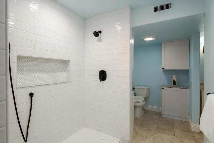 16810 Via De Santa Fe, Rancho Santa Fe, California 92067