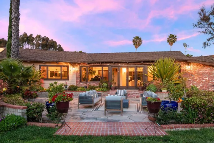 16810 Via De Santa Fe, Rancho Santa Fe, California 92067