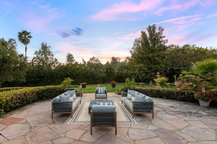 16810 Via De Santa Fe, Rancho Santa Fe, California 92067