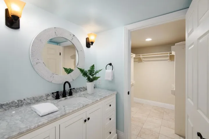 16810 Via De Santa Fe, Rancho Santa Fe, California 92067