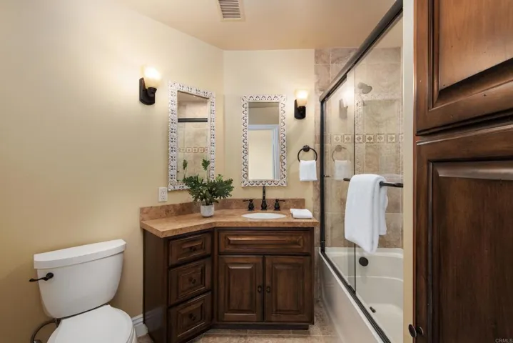 16810 Via De Santa Fe, Rancho Santa Fe, California 92067