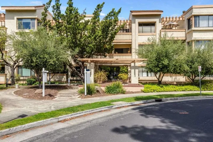 440 Cesano Court 110, Palo Alto, California 94306