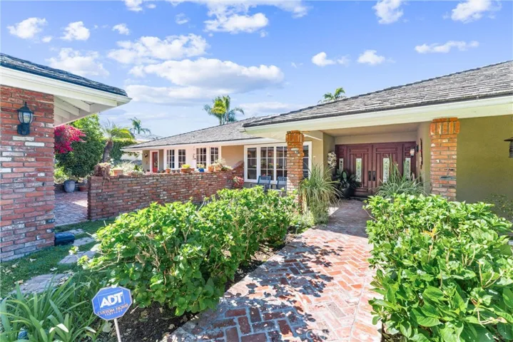 11562 Vista Mar, Santa Ana, California 92705
