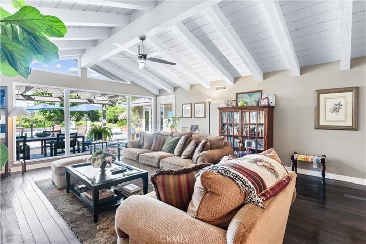 11562 Vista Mar, Santa Ana, California 92705