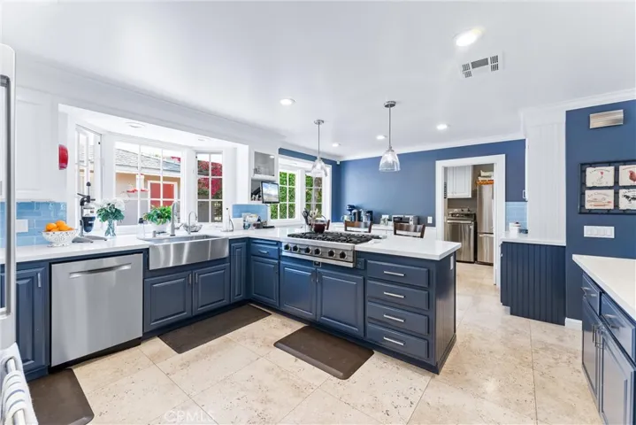 11562 Vista Mar, Santa Ana, California 92705