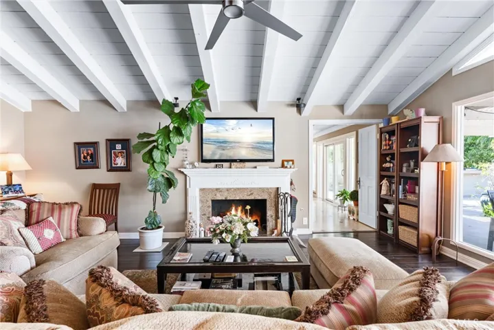 11562 Vista Mar, Santa Ana, California 92705