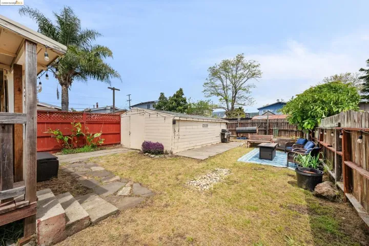 6218 Hilton St., Oakland, California 94605