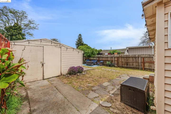 6218 Hilton St., Oakland, California 94605