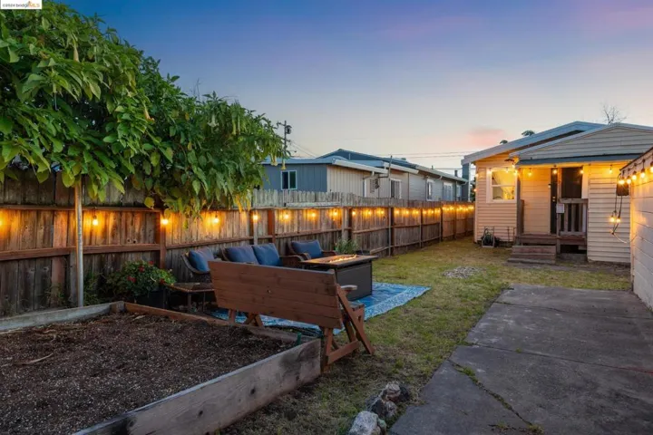 6218 Hilton St., Oakland, California 94605
