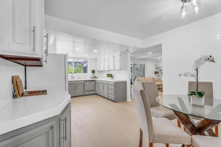 1680 Skyline Boulevard, Burlingame, California 94010