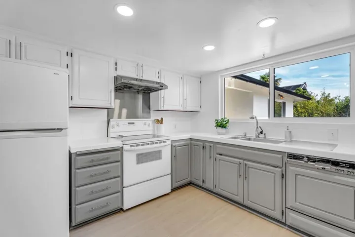 1680 Skyline Boulevard, Burlingame, California 94010
