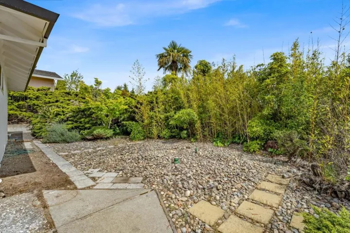 1680 Skyline Boulevard, Burlingame, California 94010