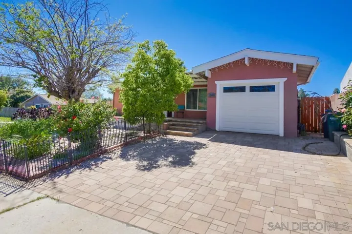 13402 Carriage Rd, Poway, California 92064