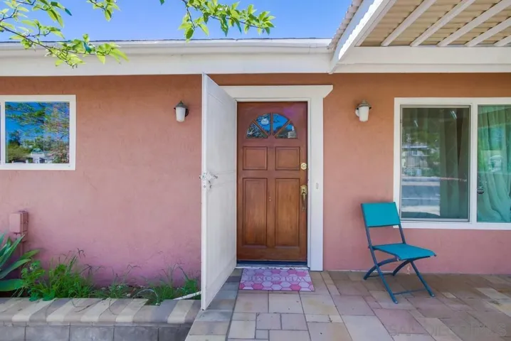 13402 Carriage Rd, Poway, California 92064