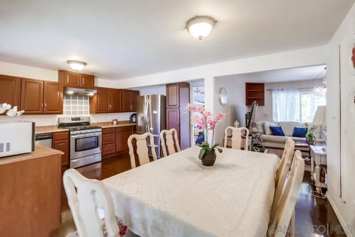 13402 Carriage Rd, Poway, California 92064