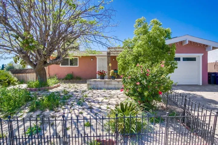 13402 Carriage Rd, Poway, California 92064