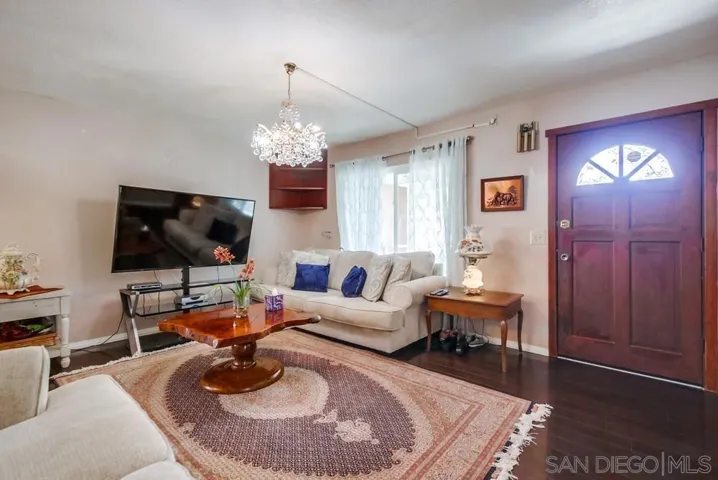 13402 Carriage Rd, Poway, California 92064