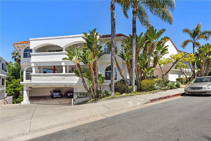 Welcome to 206 Avenida Montalvo