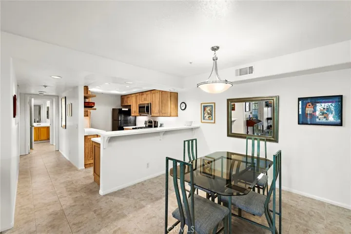 206 Avenida Montalvo 2, San Clemente, California 92672