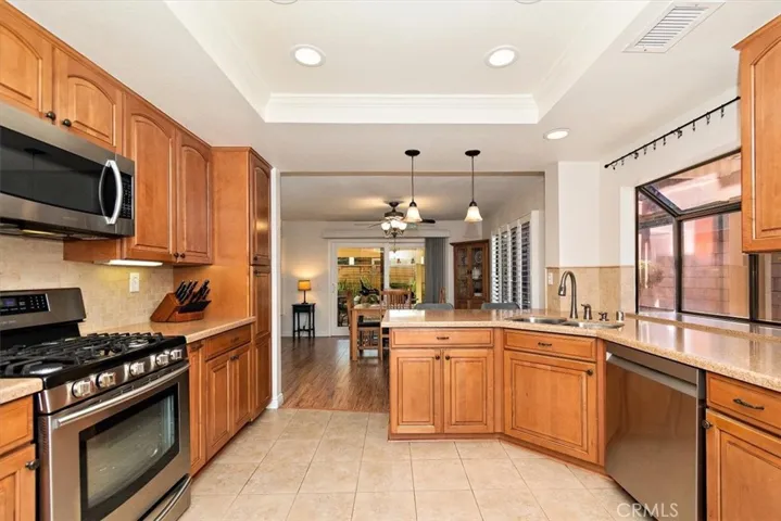 1954 Driftstone Drive, Glendora, California 91740