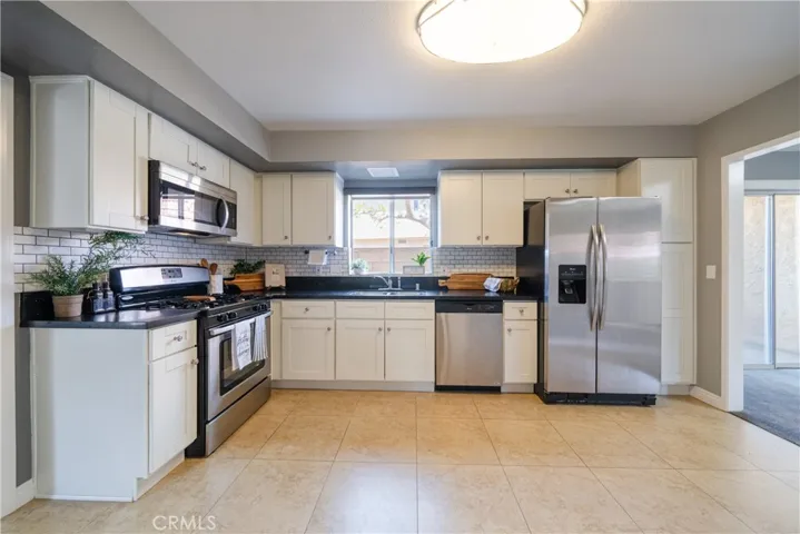 39969 Dyott Way, Palmdale, California 93551