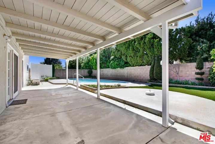 11111 Vanalden Avenue, Porter Ranch, California 91326