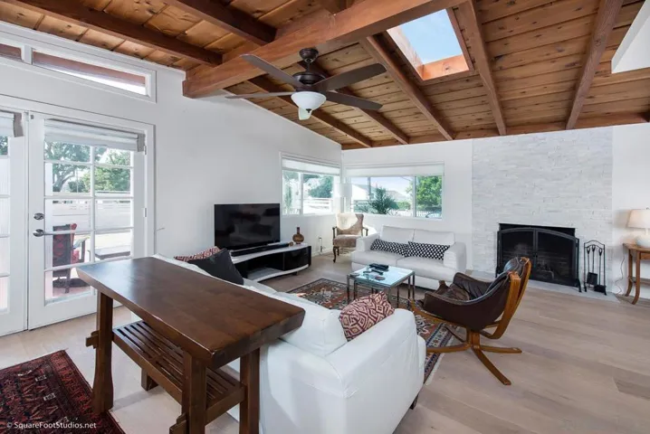 7209 Draper, La Jolla, California 92037