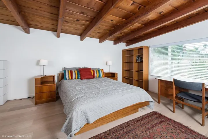 7209 Draper, La Jolla, California 92037