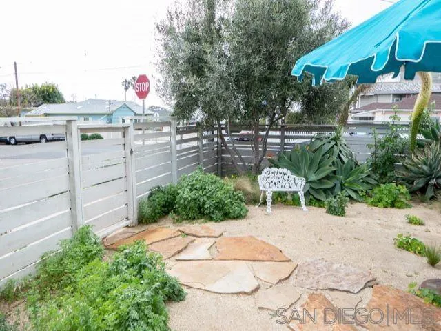 7209 Draper, La Jolla, California 92037