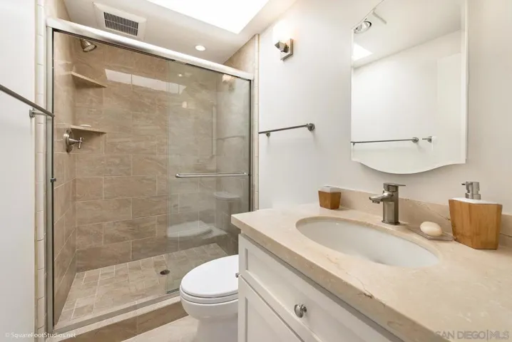 7209 Draper, La Jolla, California 92037