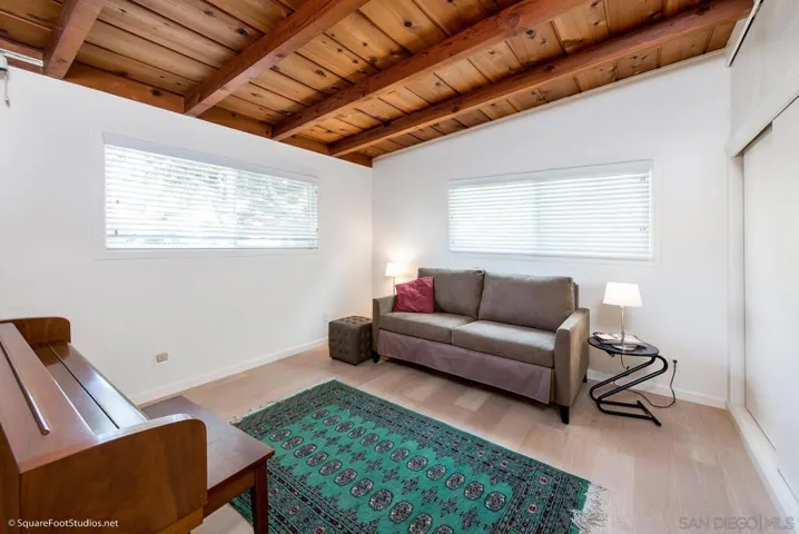 7209 Draper, La Jolla, California 92037