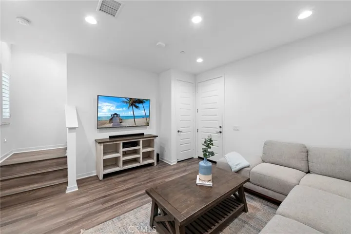 79 Hideaway Loop, Mission Viejo, California 92692