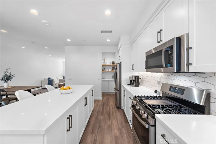 79 Hideaway Loop, Mission Viejo, California 92692