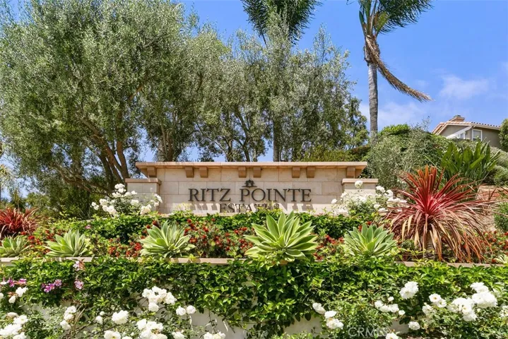 21 Vista Sole Street, Dana Point, California 92629