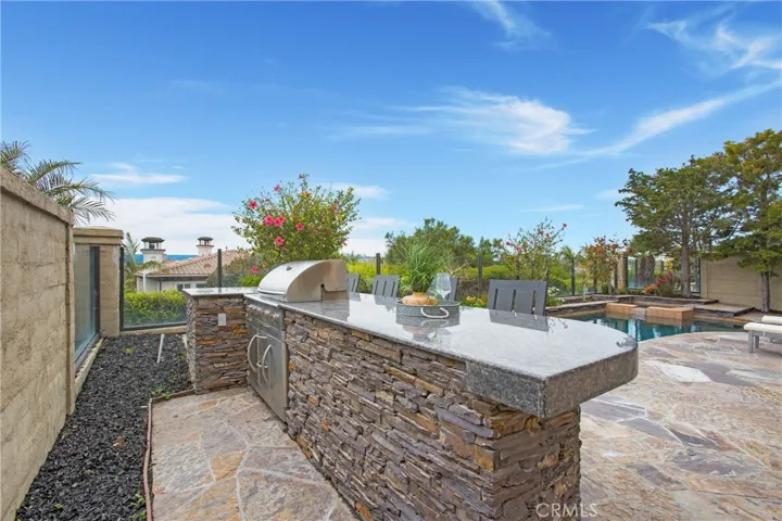 21 Vista Sole Street, Dana Point, California 92629
