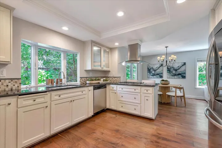 201 Kingsford Lane, Redwood City, California 94061