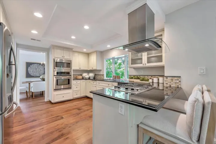 201 Kingsford Lane, Redwood City, California 94061
