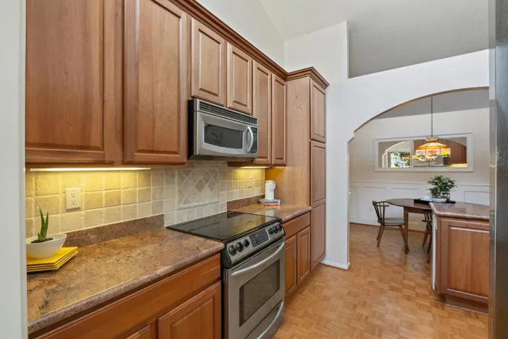 17 Pinehurst Lane, Half Moon Bay, California 94019