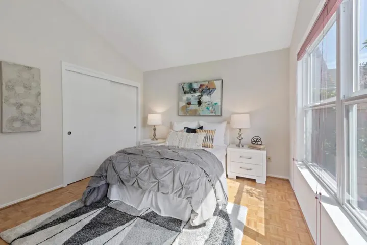 17 Pinehurst Lane, Half Moon Bay, California 94019